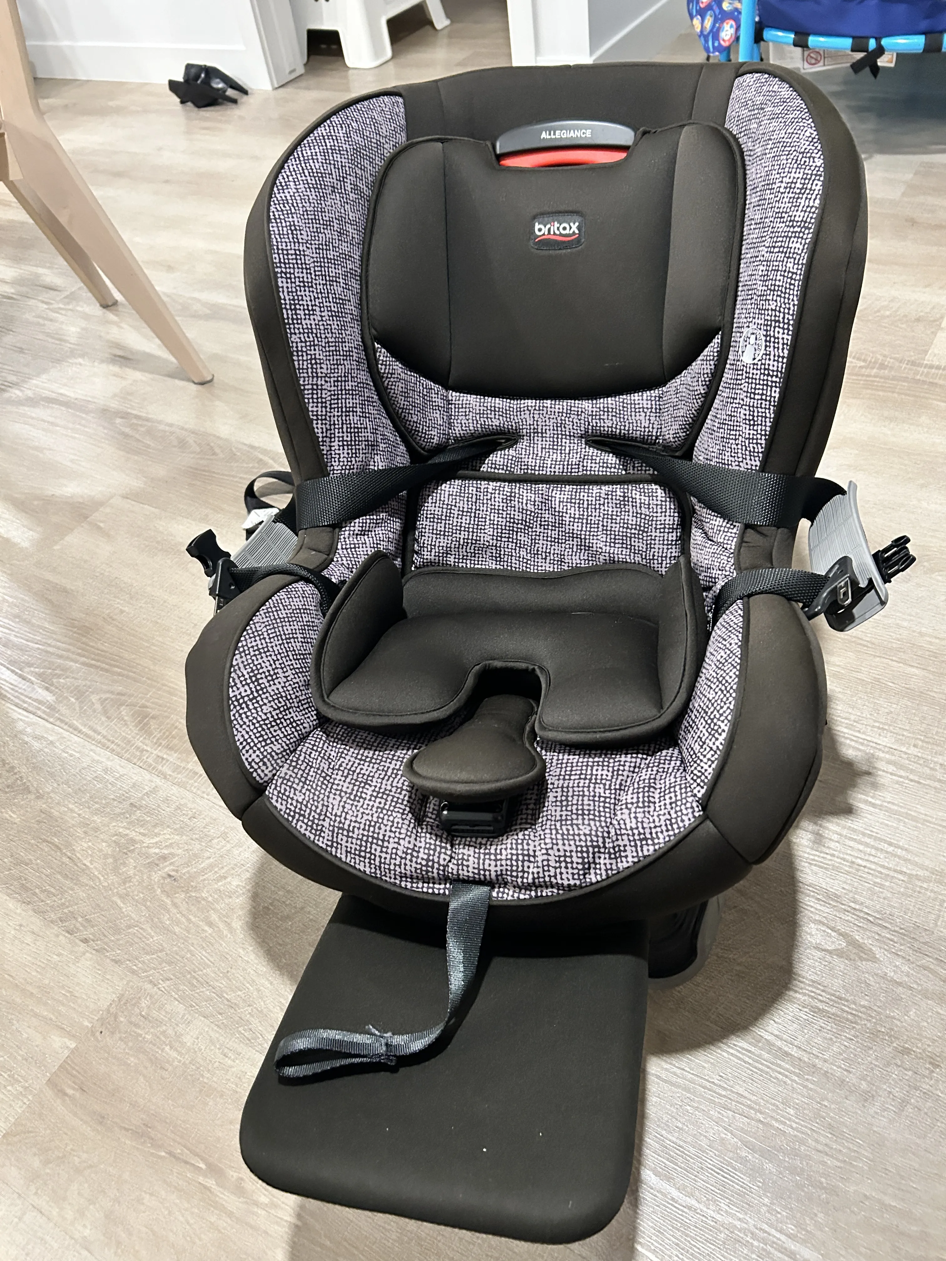 Britax 카시트 $90(판매완료)