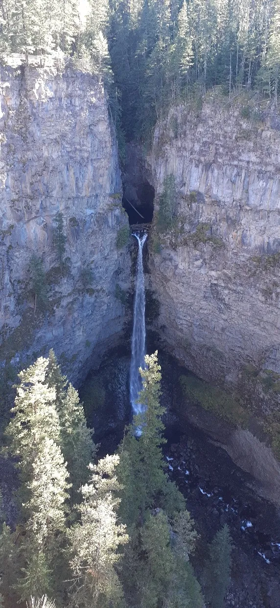 Spahats Falls, Wells Gray Provincial Park 